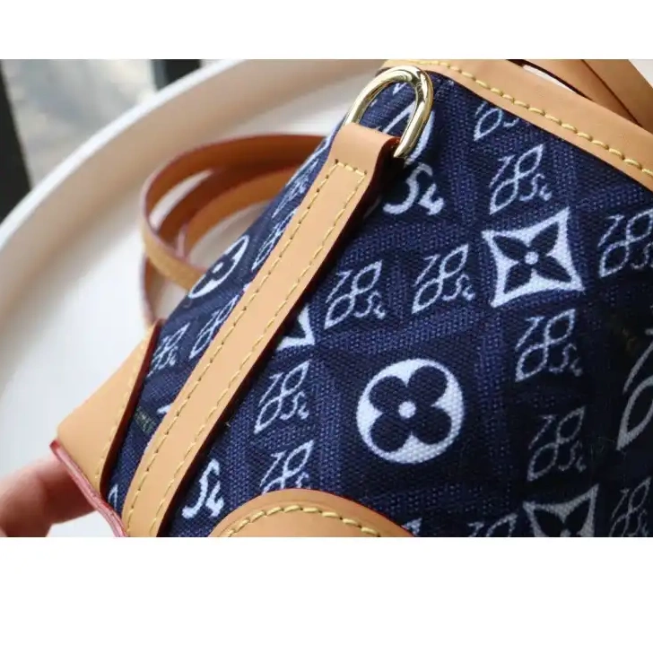 Fashionreps 2102SH0010 LV Bags 0507
